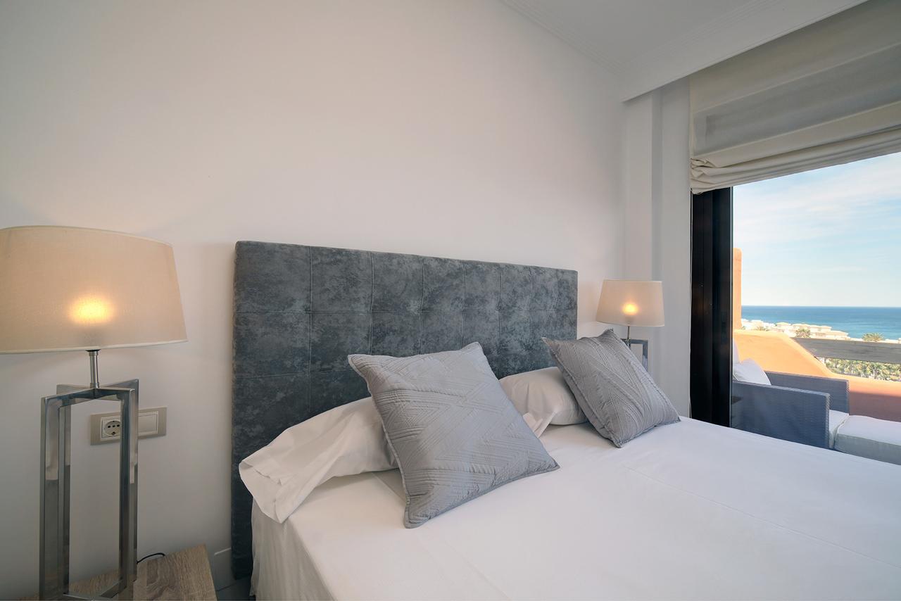 Jardines De Nueva Galera Cozy Penthouse Apartment Estepona Bagian luar foto