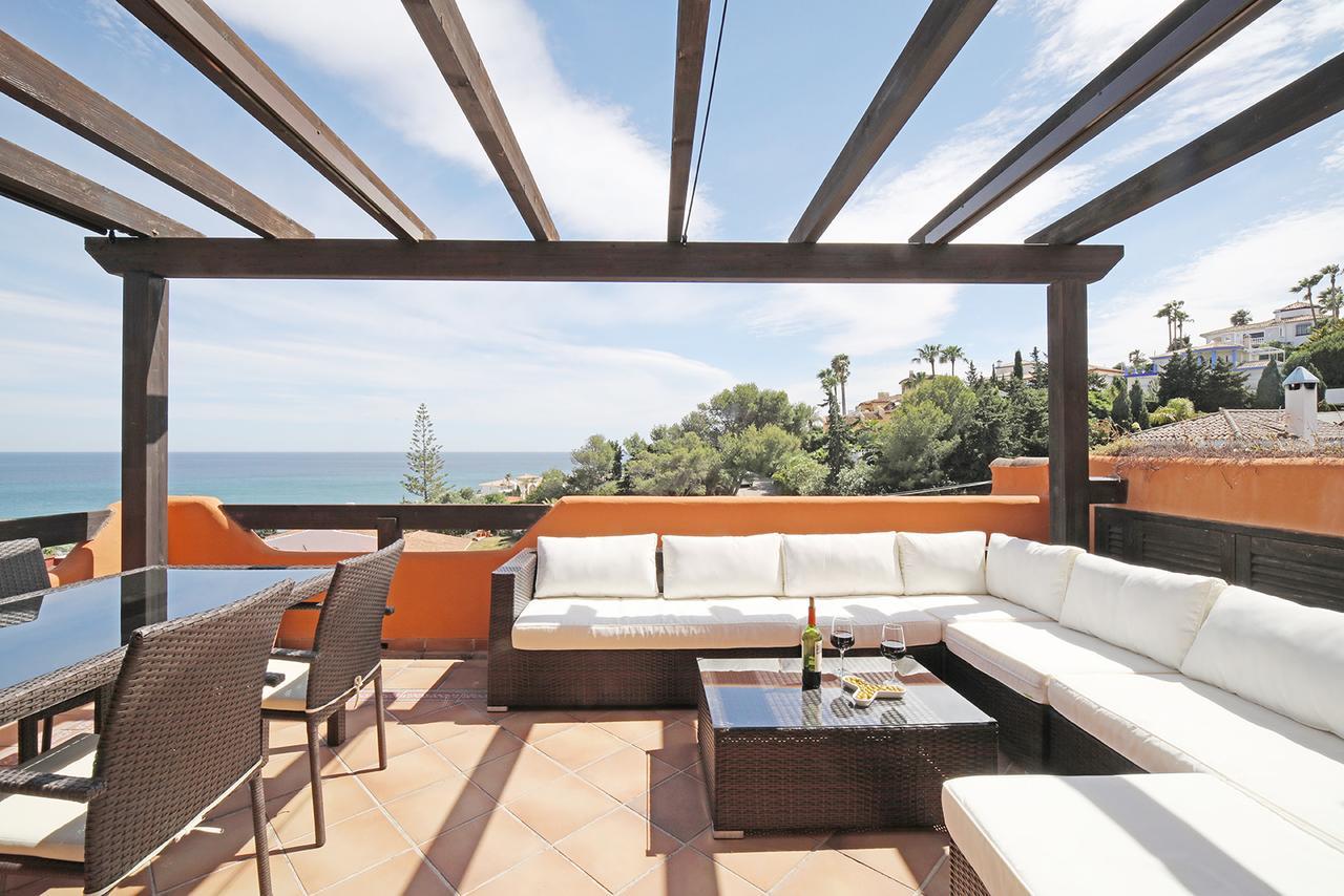 Jardines De Nueva Galera Cozy Penthouse Apartment Estepona Bagian luar foto