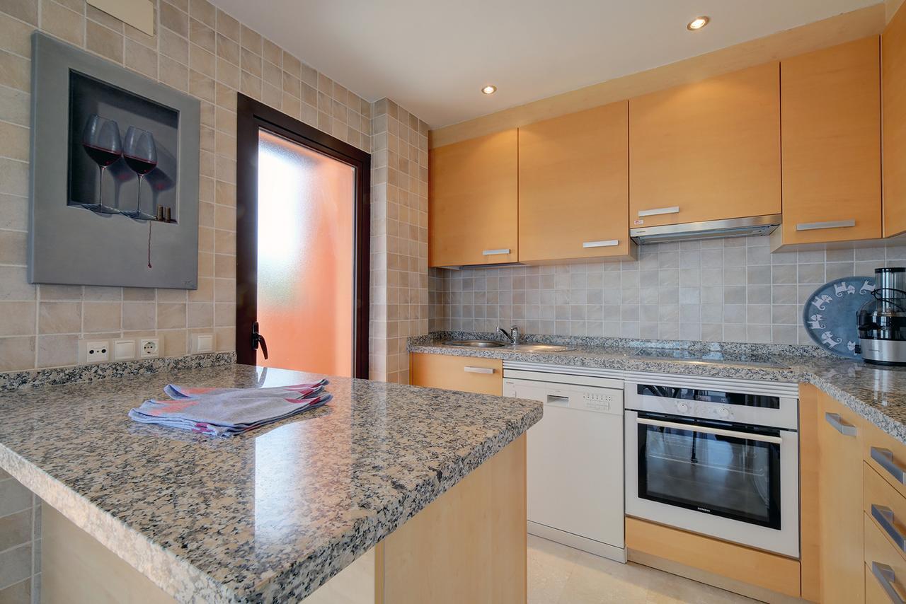 Jardines De Nueva Galera Cozy Penthouse Apartment Estepona Bagian luar foto